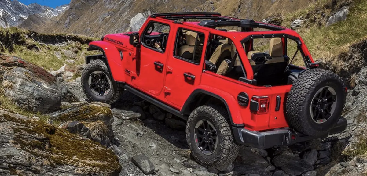 Jeep Wrangler 2020 красный